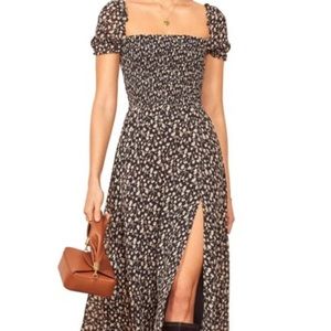 REFORMATION inka dress in navy floral size medium